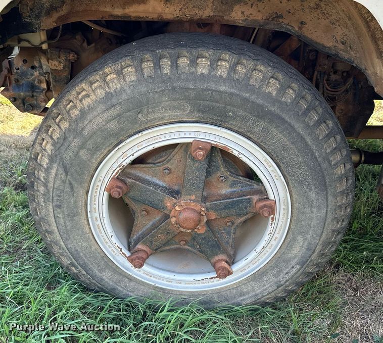 image for item NP9460 1980 Ford  dump truck