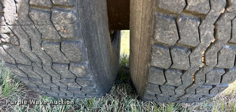 image for item NP9460 1980 Ford  dump truck