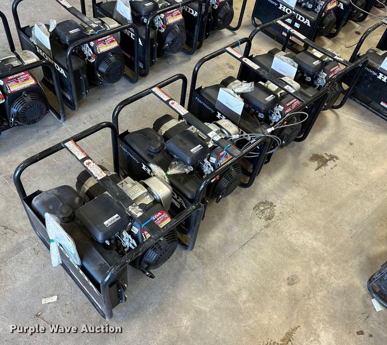 image for item NP9481 (4) Honda Harmony EN2500 generators