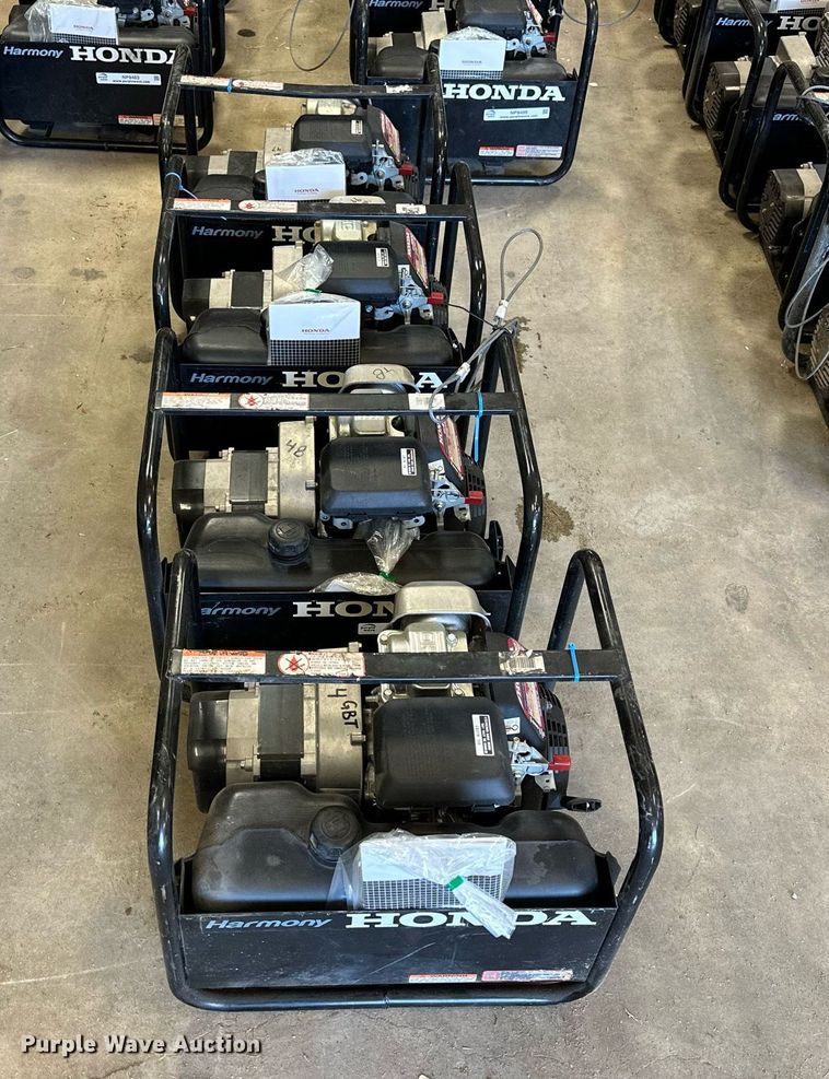 image for item NP9481 (4) Honda Harmony EN2500 generators