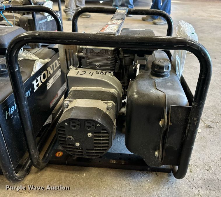 image for item NP9481 (4) Honda Harmony EN2500 generators