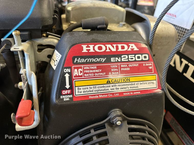 image for item NP9481 (4) Honda Harmony EN2500 generators