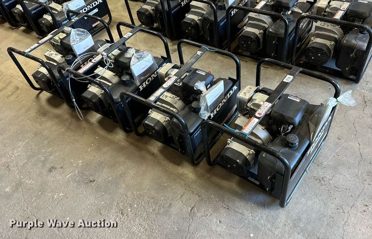 image for item NP9482 (4) Honda Harmony EN2500 generators