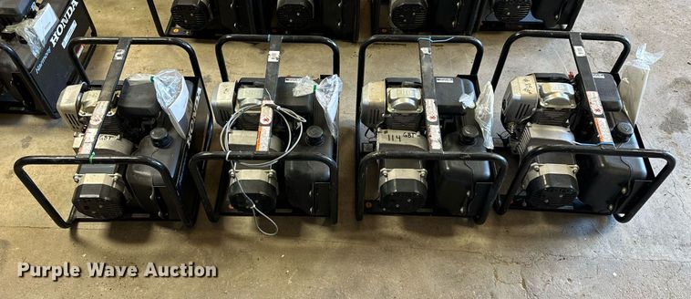 image for item NP9482 (4) Honda Harmony EN2500 generators