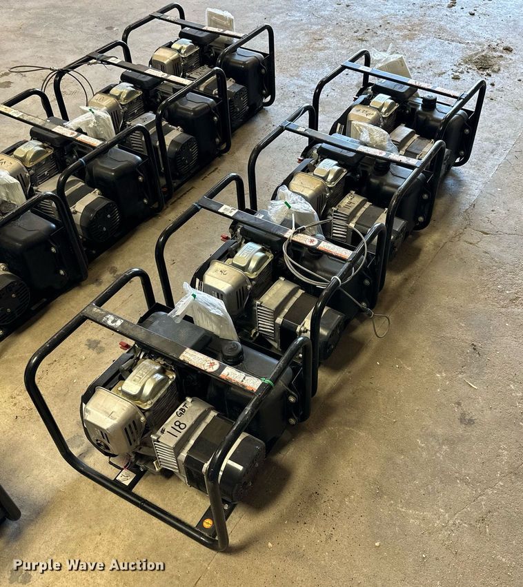 image for item NP9482 (4) Honda Harmony EN2500 generators