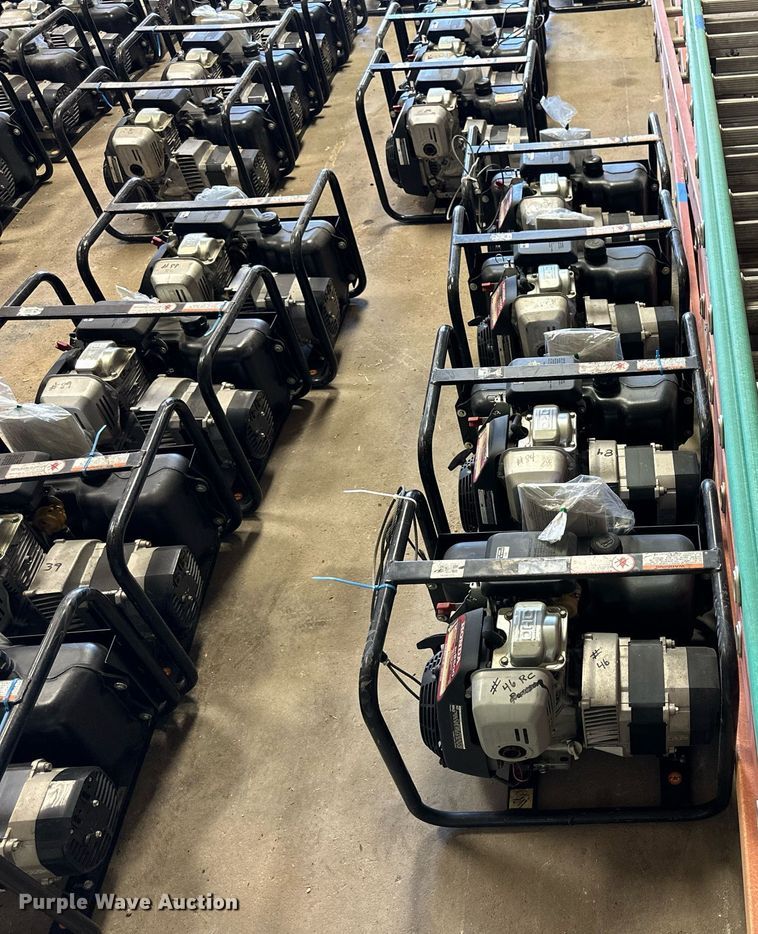 image for item NP9484 (4) Honda Harmony EN2500 generators