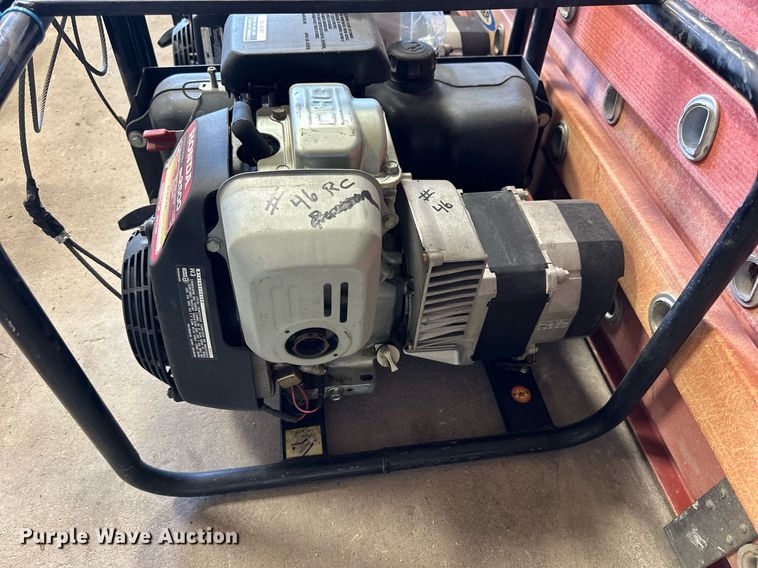 image for item NP9484 (4) Honda Harmony EN2500 generators