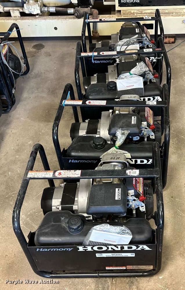 image for item NP9485 (4) Honda Harmony EN2500 generators