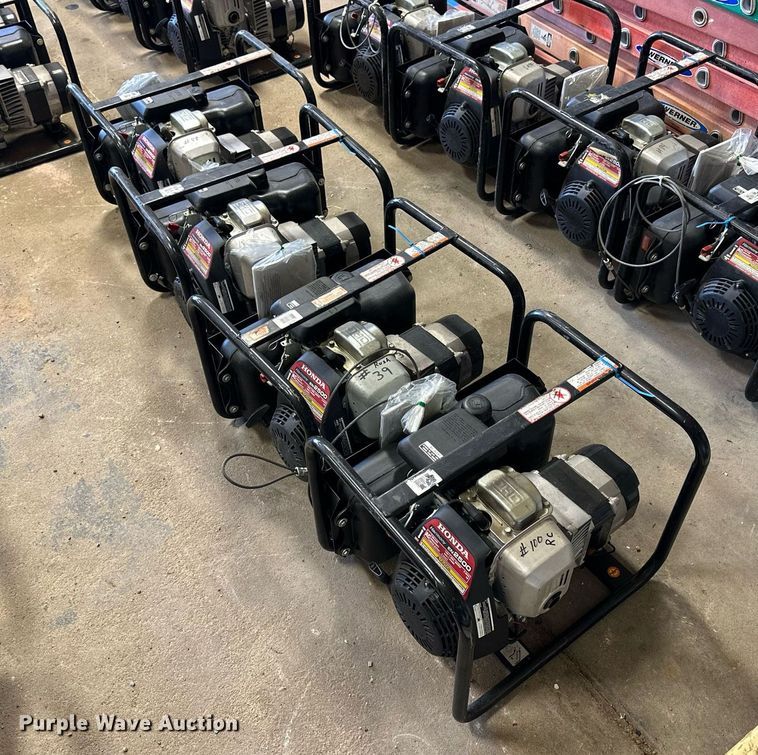 image for item NP9485 (4) Honda Harmony EN2500 generators