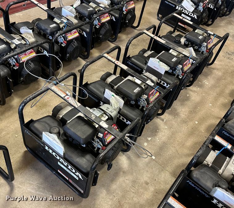 image for item NP9486 (4) Honda Harmony EN2500 generators
