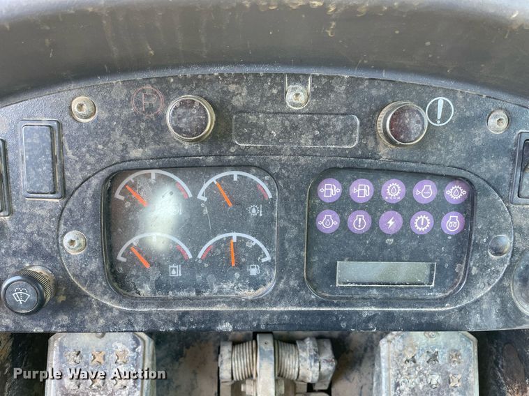 image for item NT9482 2004 Caterpillar 963C  track loader