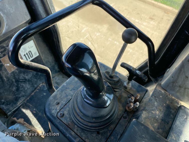 image for item NT9482 2004 Caterpillar 963C  track loader