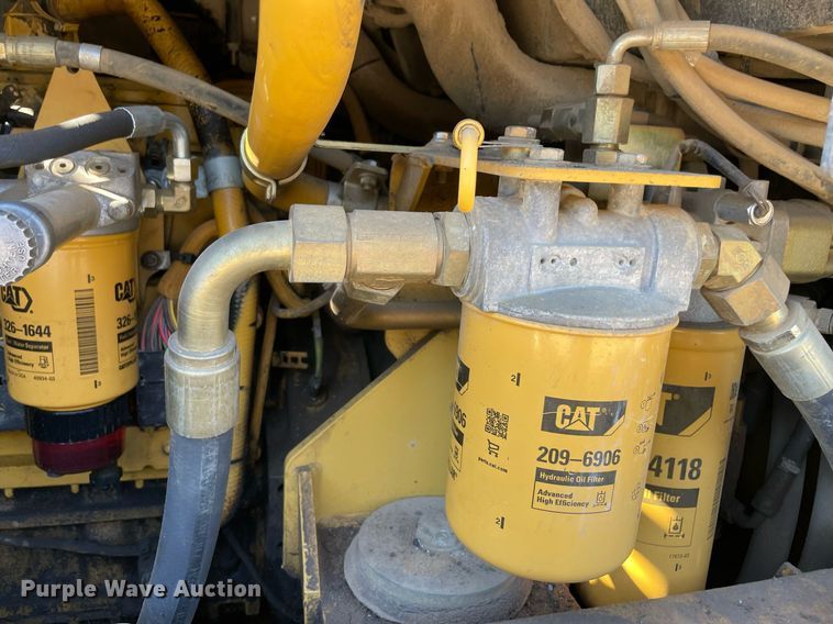 image for item NT9482 2004 Caterpillar 963C  track loader