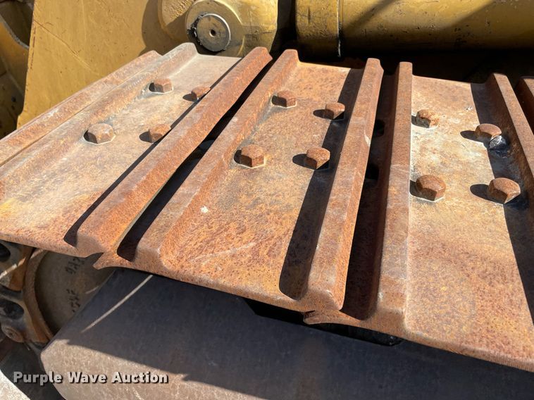 image for item NT9482 2004 Caterpillar 963C  track loader