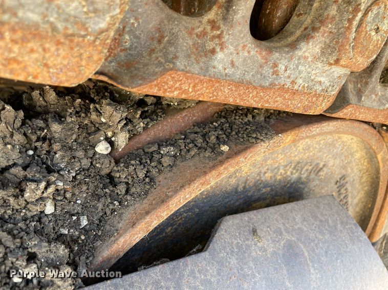 image for item NT9482 2004 Caterpillar 963C  track loader