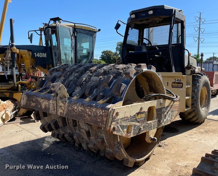 image for item NT9483 1999 Ingersoll Rand SD-100F  single drum vibratory roller