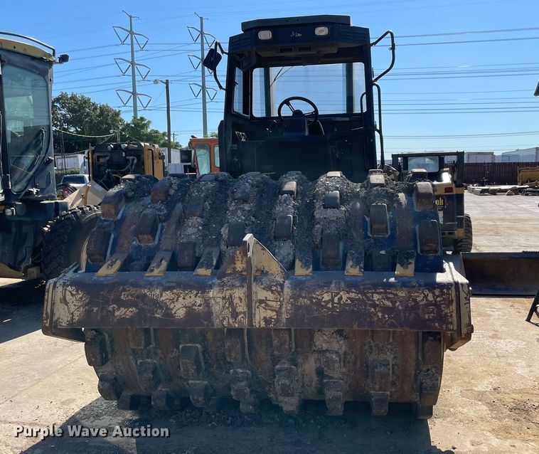 image for item NT9483 1999 Ingersoll Rand SD-100F  single drum vibratory roller