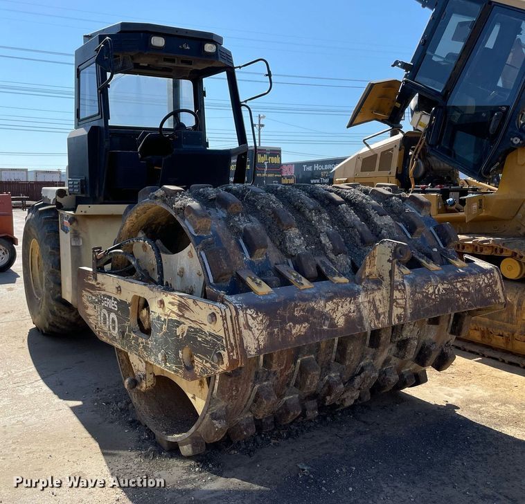 image for item NT9483 1999 Ingersoll Rand SD-100F  single drum vibratory roller