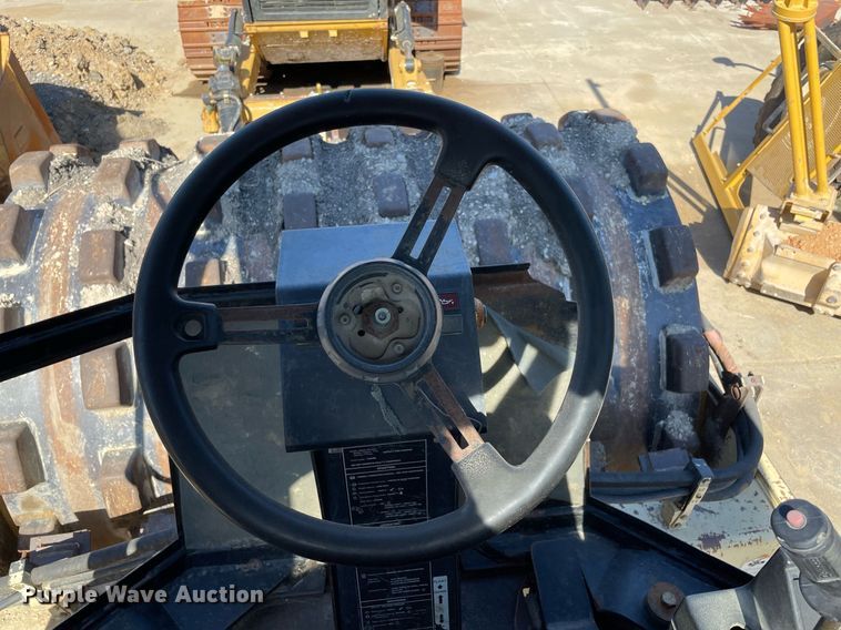 image for item NT9483 1999 Ingersoll Rand SD-100F  single drum vibratory roller