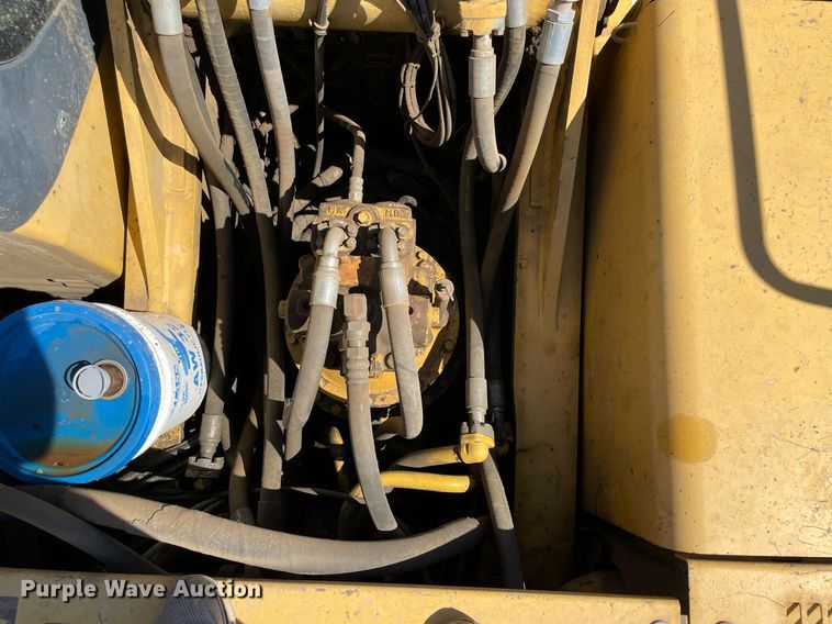 image for item NT9484 2004 Komatsu PC400LC-7L  excavator