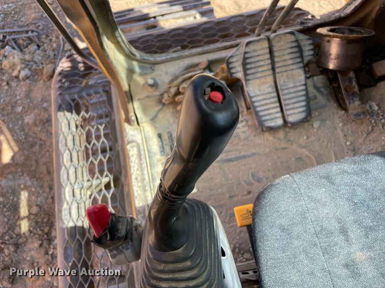 image for item NT9484 2004 Komatsu PC400LC-7L  excavator