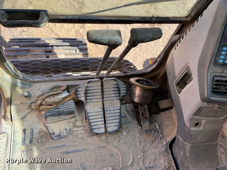 image for item NT9484 2004 Komatsu PC400LC-7L  excavator