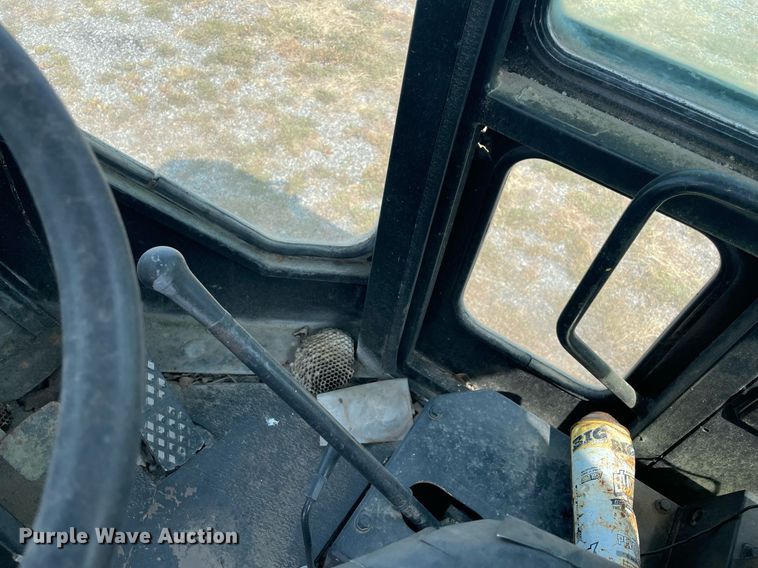 image for item NT9485 1994 Komatsu WA120-1  wheel loader