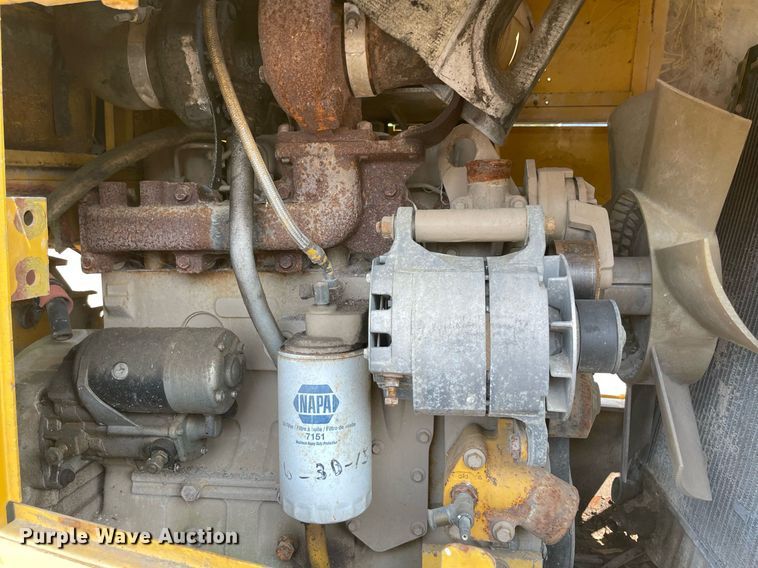 image for item NT9485 1994 Komatsu WA120-1  wheel loader