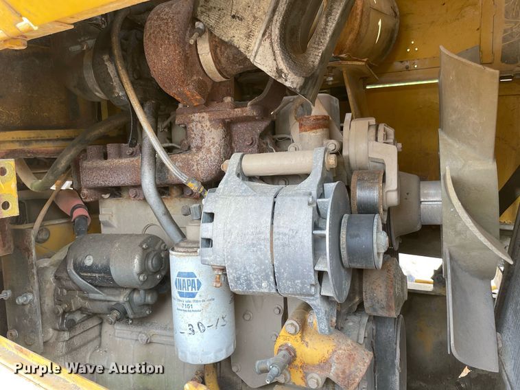 image for item NT9485 1994 Komatsu WA120-1  wheel loader