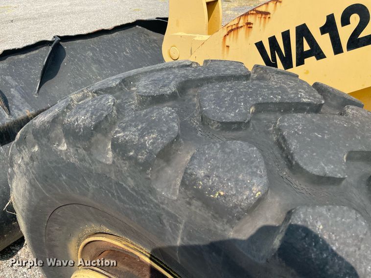 image for item NT9485 1994 Komatsu WA120-1  wheel loader