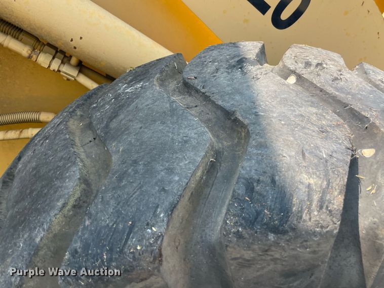 image for item NT9485 1994 Komatsu WA120-1  wheel loader