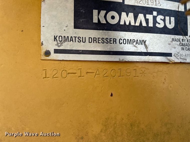 image for item NT9485 1994 Komatsu WA120-1  wheel loader