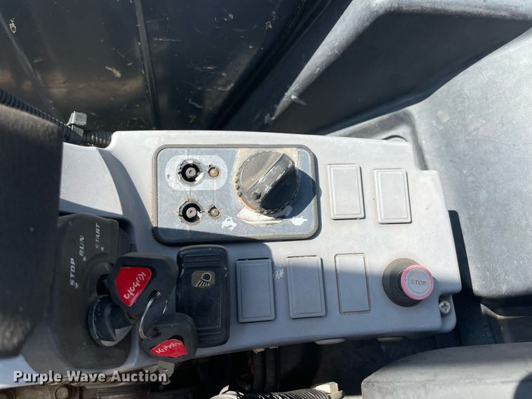 image for item NT9509 2014 Kubota U35-4  mini excavator