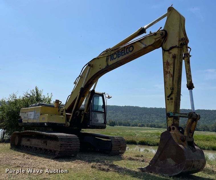 image for item NT9523 Kobelco SK200  excavator