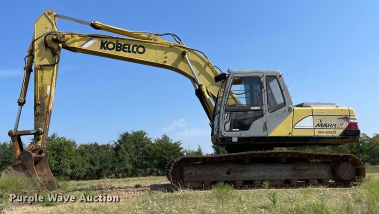image for item NT9523 Kobelco SK200  excavator