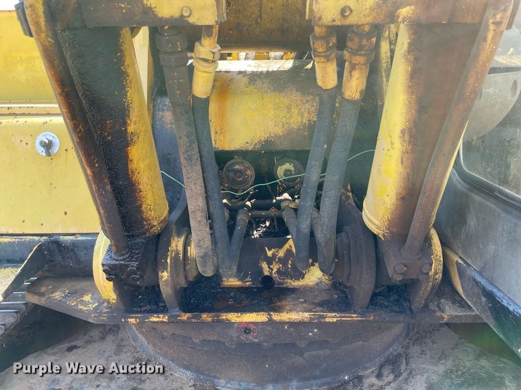 image for item NT9523 Kobelco SK200  excavator