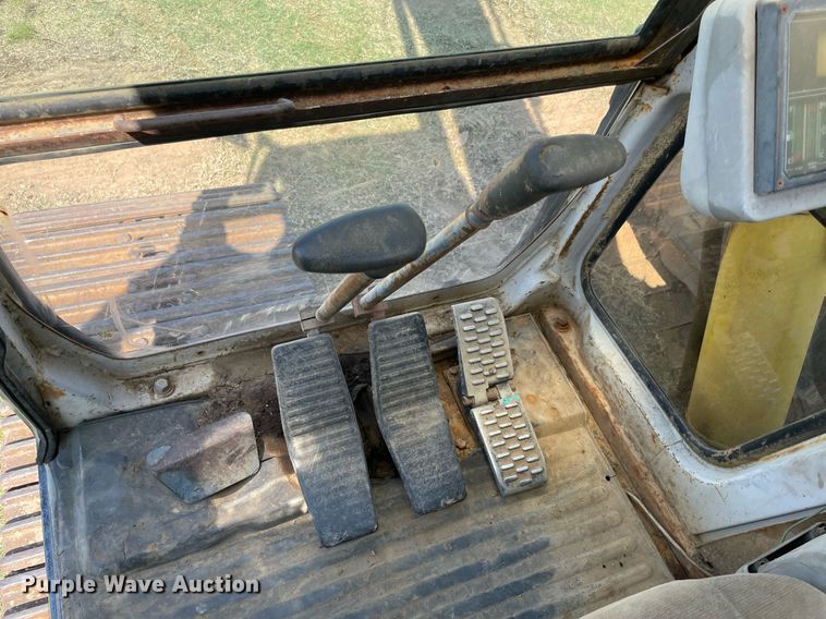 image for item NT9523 Kobelco SK200  excavator