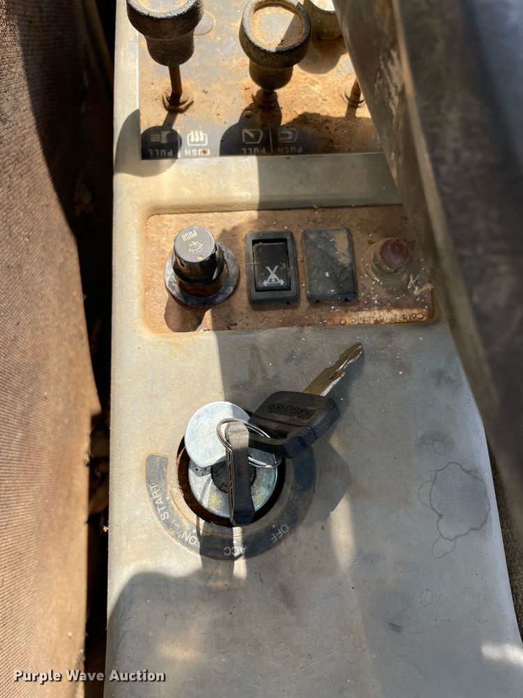 image for item NT9523 Kobelco SK200  excavator