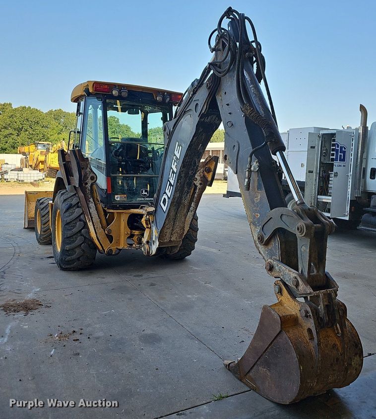 image for item NT9957 2013 John Deere 310SK  backhoe