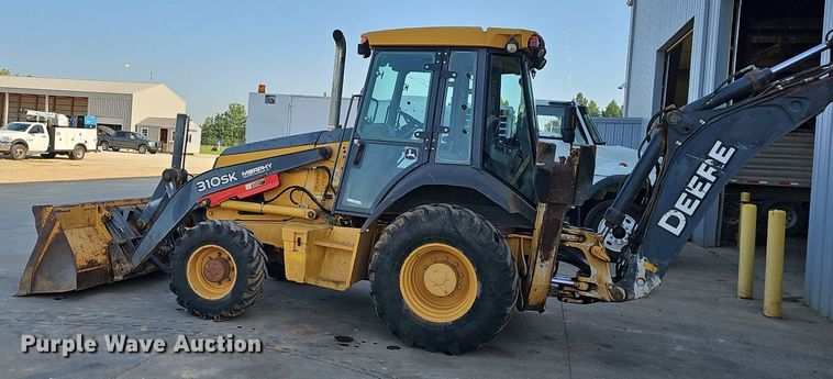 image for item NT9957 2013 John Deere 310SK  backhoe