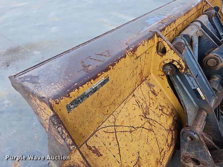 image for item NT9957 2013 John Deere 310SK  backhoe