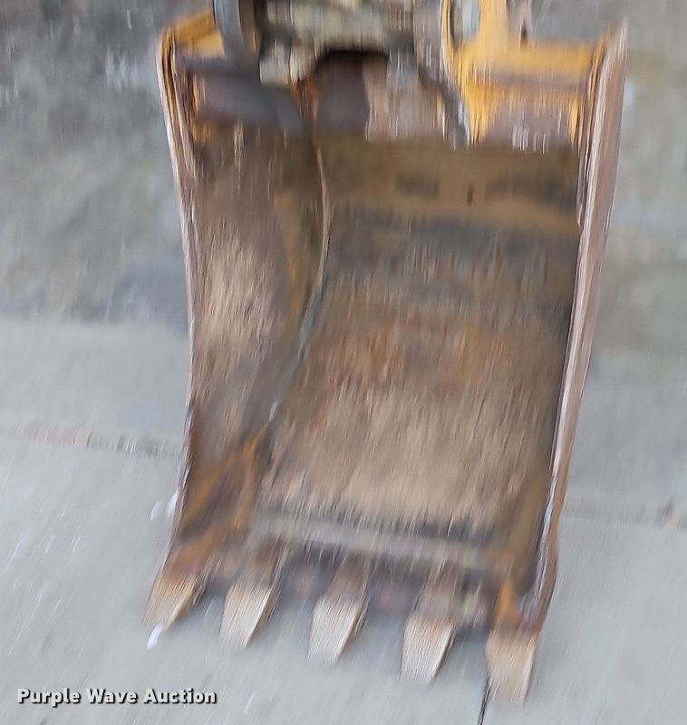 image for item NT9957 2013 John Deere 310SK  backhoe