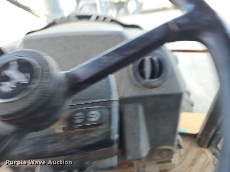 image for item NT9957 2013 John Deere 310SK  backhoe