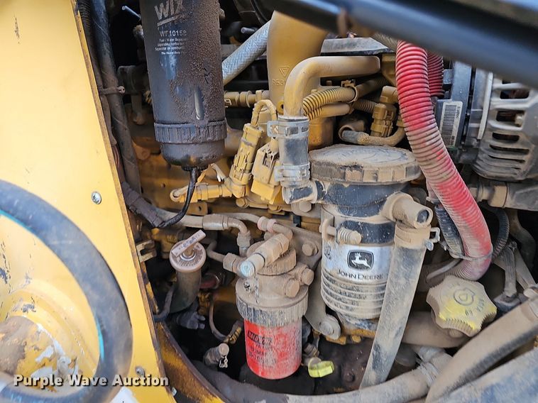 image for item NT9957 2013 John Deere 310SK  backhoe