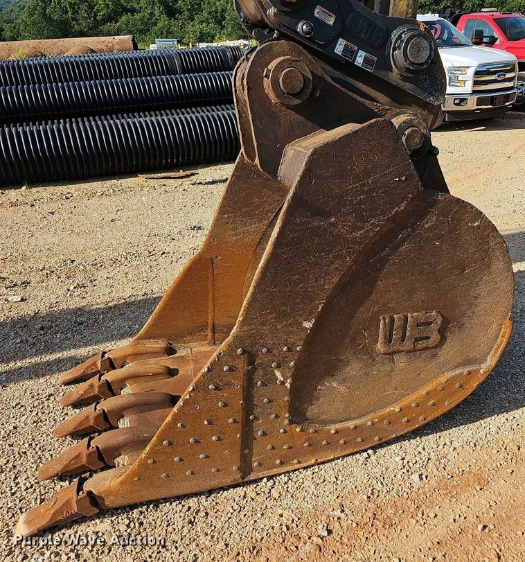 image for item NT9958 2013 Komatsu PC360LC-10  excavator