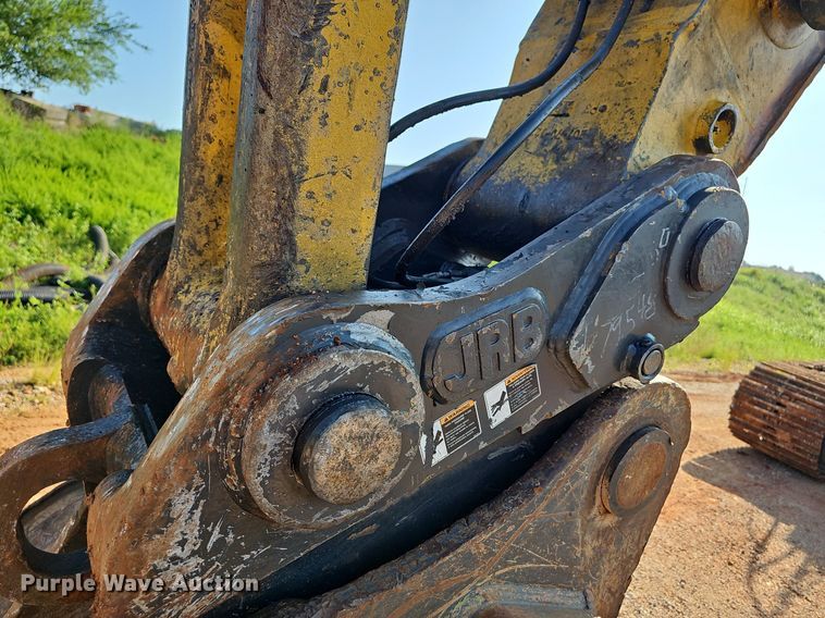 image for item NT9958 2013 Komatsu PC360LC-10  excavator