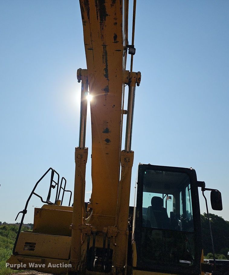 image for item NT9958 2013 Komatsu PC360LC-10  excavator