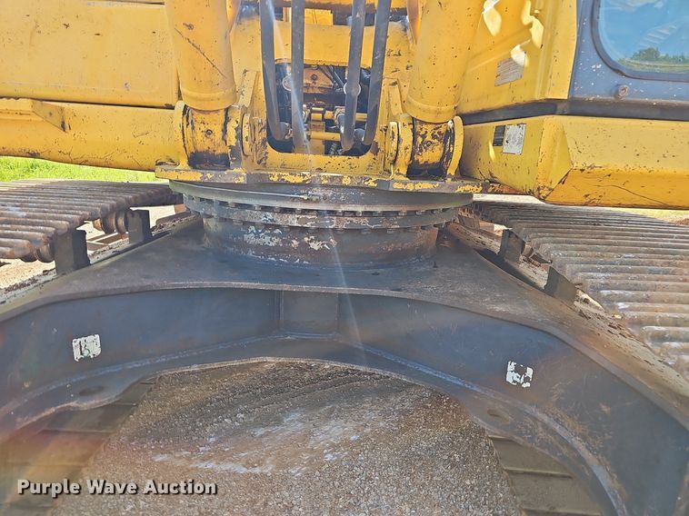 image for item NT9958 2013 Komatsu PC360LC-10  excavator