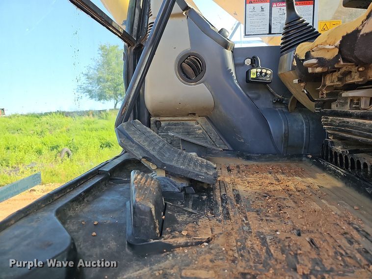 image for item NT9958 2013 Komatsu PC360LC-10  excavator