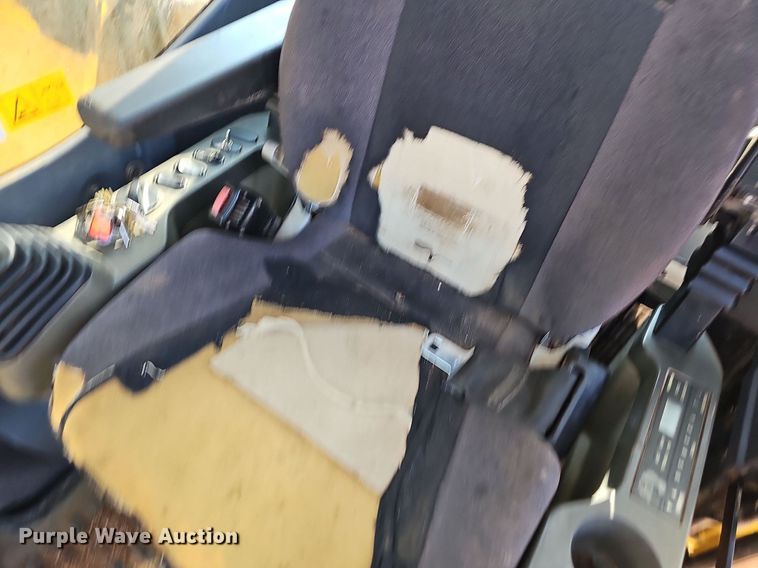 image for item NT9958 2013 Komatsu PC360LC-10  excavator